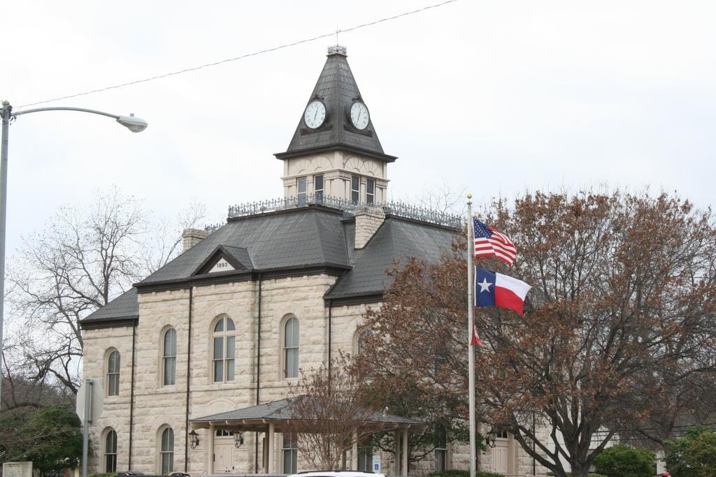 Holiday Inn Express Glen Rose By Ihg Exterior foto